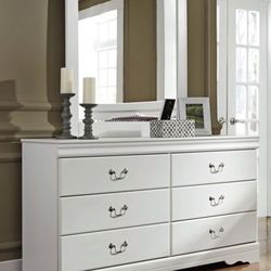 BEDROOM SET   ‘5 Pieces’ 