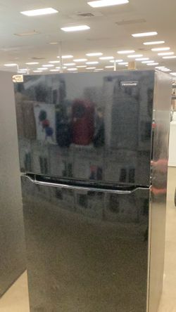 Frigidaire Refrigerator Used