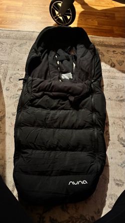 Nuna tencel Black Puffer Mittens Insulated Winter Gloves