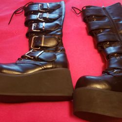 Gorgeous Gorgeous Platform And Buckle Boots. Size 7.5 🆕