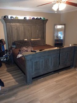 King size bed frame dresse