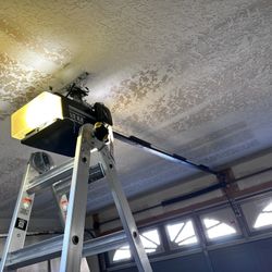 1/2 HP Garage Door Opener