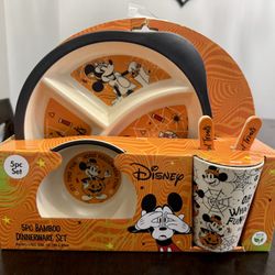 Disney Halloween Kids Bamboo Dinnerware Set – 5-Piece Eco-Friendly Mealtime Set 🎃