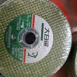  Great White Shark brand resin cutting wheels, made by BWS Industrial (Zhuhai) Co., Ltd.