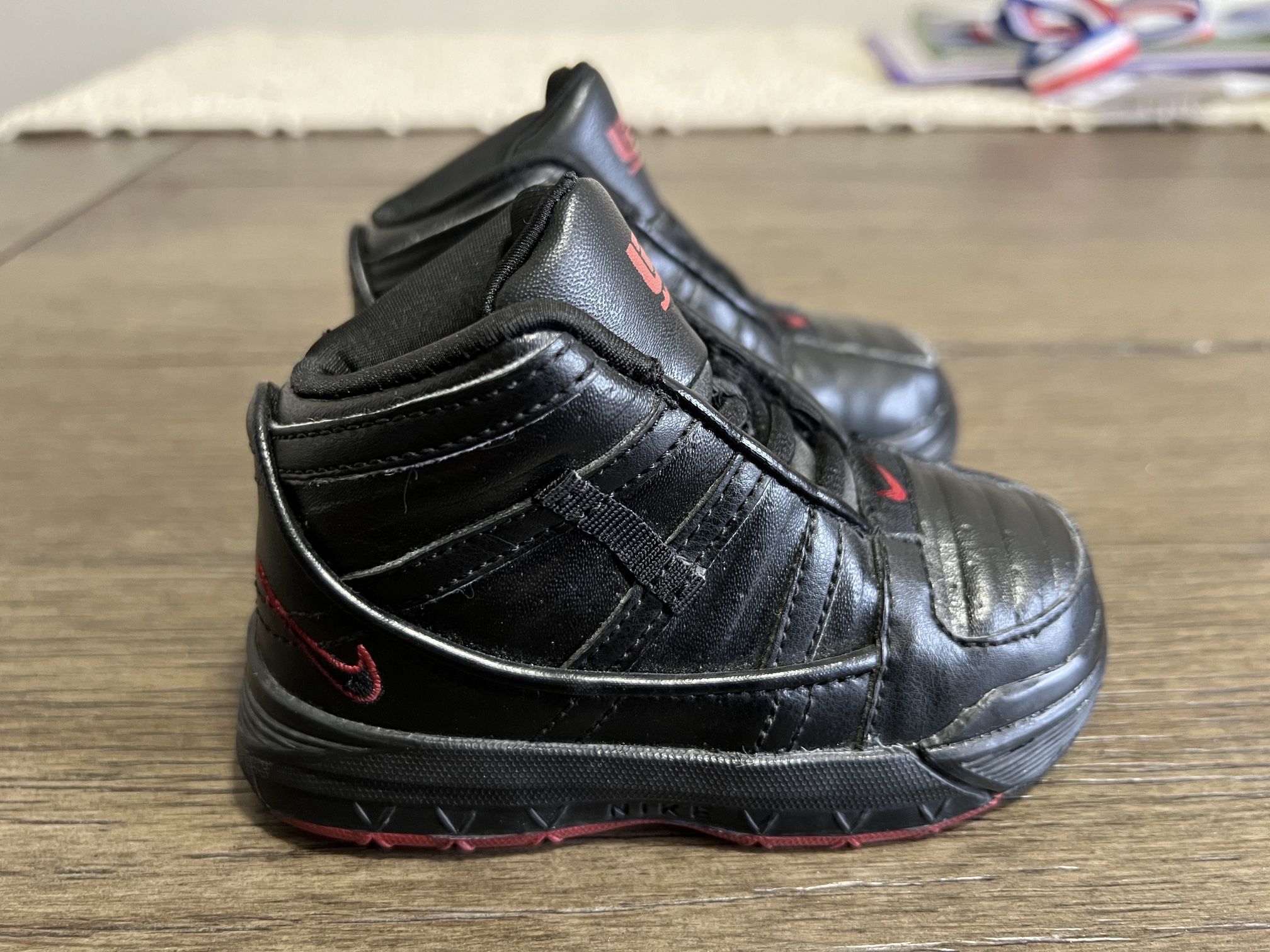 Nike Zoom Lebron Black Crimson Toddler Size 5C