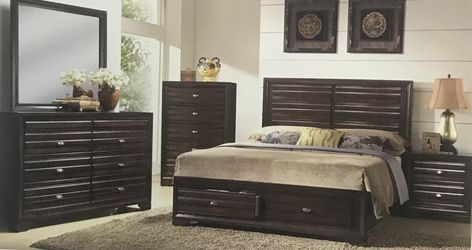 Queen Bedroom Set
