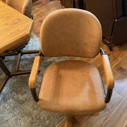 Table W/leaf and  &  4 Swivel Chairs