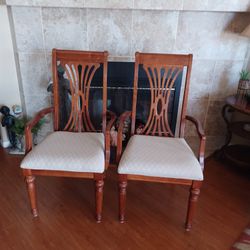 NEW SIDE LIVING ROOM CHAIRS WITH NEW 31" TALL UPHOLSTERED BENCH SEAT. ALL 3 $60. Decorator Remodeling. SeeDescription: