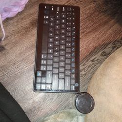 Bluetooth Universal Keyboard 