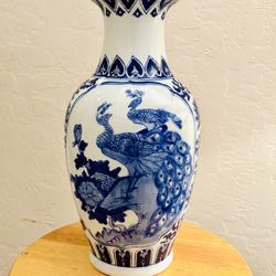 Chinese Blue And White Porcelain Peacock Handmade Painted Vase