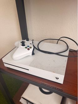 Xbox one with controller