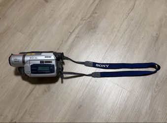 Sony HandyCam Digital8 Video8 Camcorder DCR-TRV525 Camera Bundle Tested