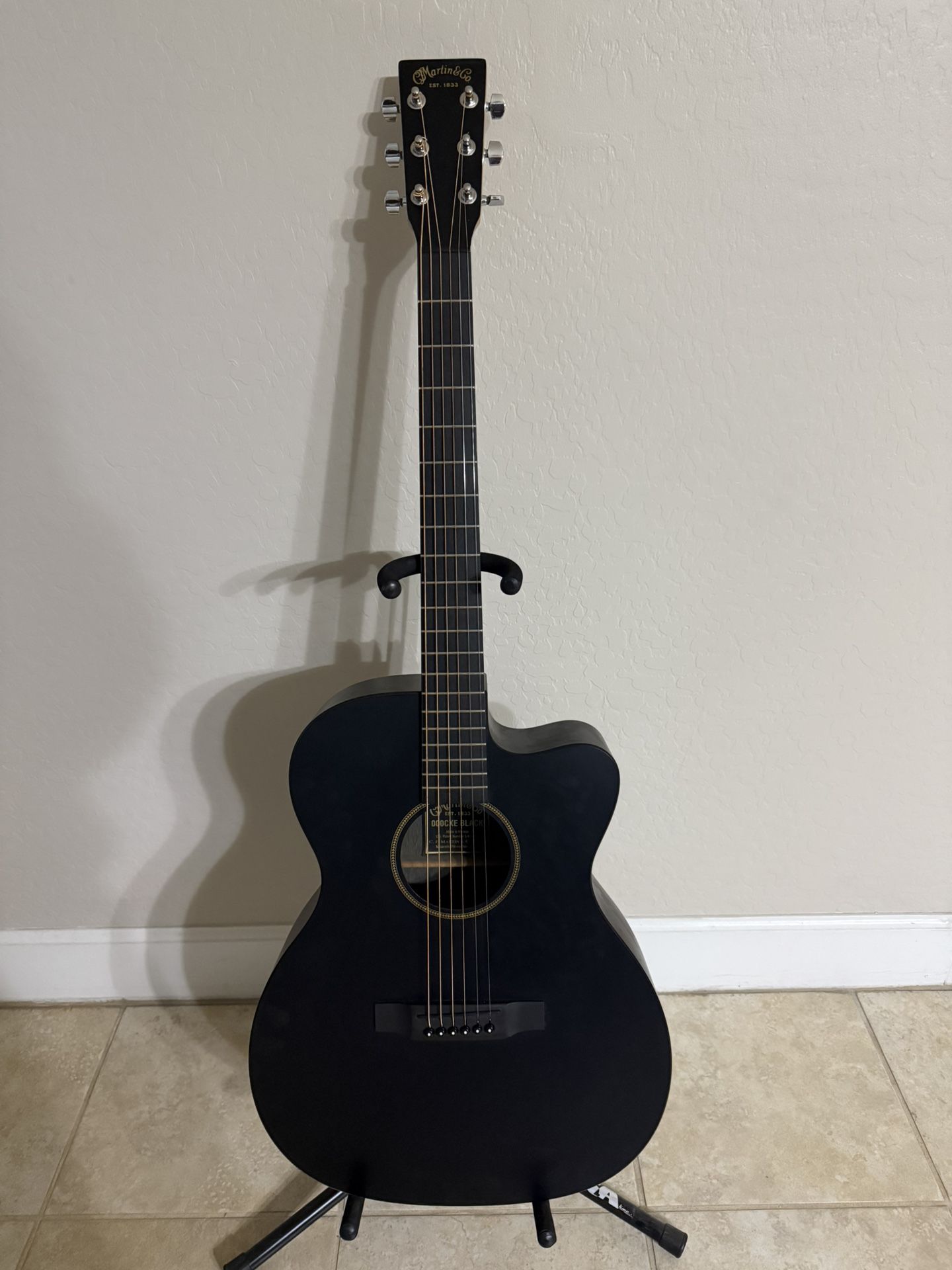 Martin 000CXE Black, Acoustic Guitar