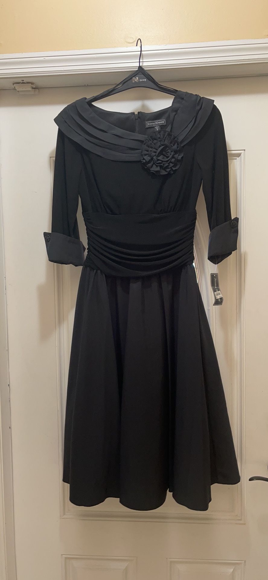 Designer dress by Jessica Howard size new with tags