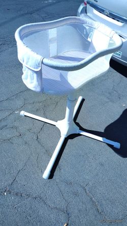 Halo bassinet swervo sleeper