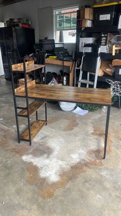 Desk with shelves