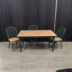 Farmhouse Style Wood Dining Table with Green Legs