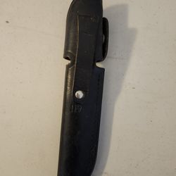 Leather knife sleeve