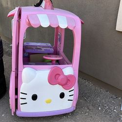 Hello kitty car