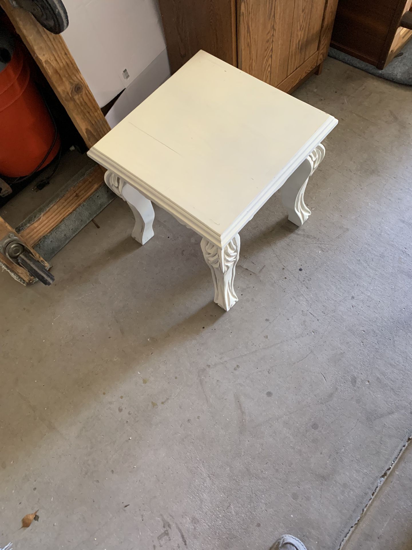 Little Solid Wood Plant Stand Table