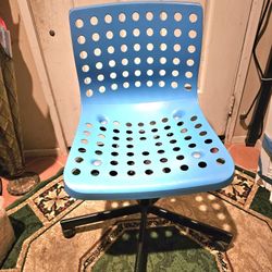 Will Take Best Offers Not Free Ikea Office Chair In Good Condition 