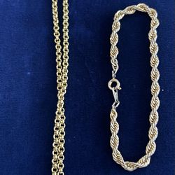 Gold Tone 10.00 Necklace And Braclet