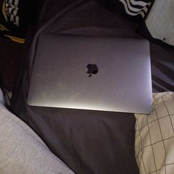 MacBook