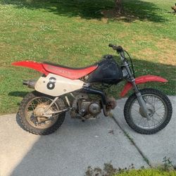 2002 honda xr70 dirtbike