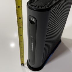 Motorola MG7700 Modem WiFi Router Combo with Power Boost | Approved by Comcast Xfinity, Cox and Spectrum | for Cable Plans Up to 800 Mbps | DOCSIS 3.0