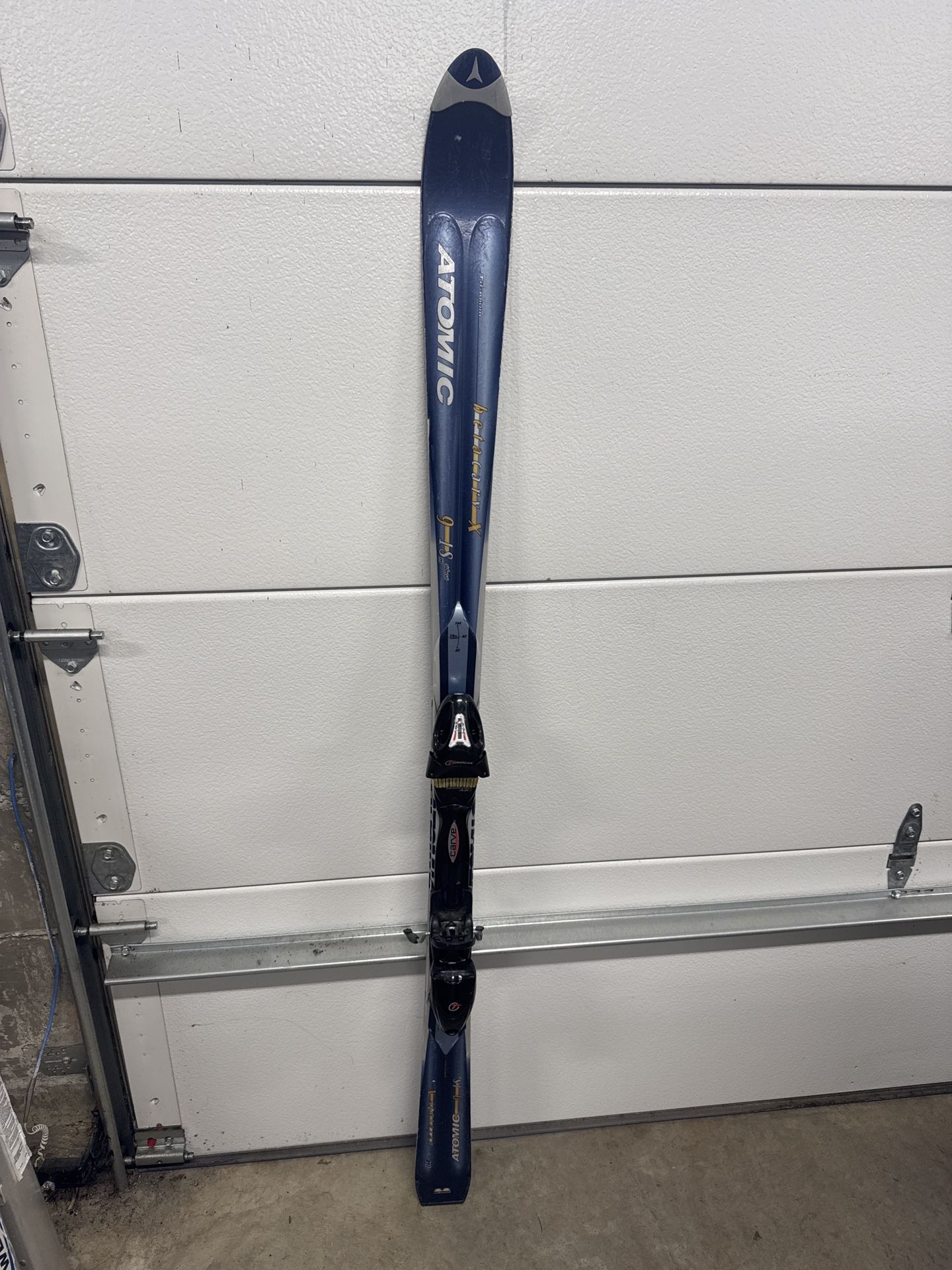 Atomic Beta Carving Ski With Binding + Boots+pole