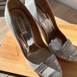 Badgley Mischka Satin High Heel Shoes in Silver