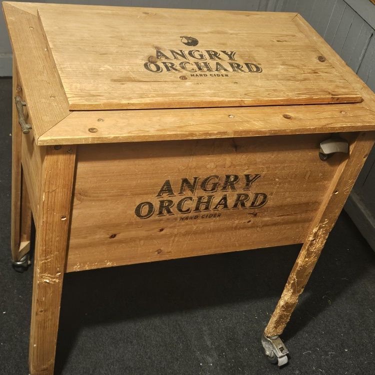 angry orchard fishing pole Crisp Blue Rail Bar Mat  Mad Cat electronic toys take playtime to the next level Angry Orchard Crisp Apple Hard
