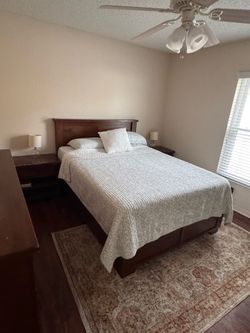 💥 Pottery Barn Queen Bedroom Set - $1,450 OBO 💥