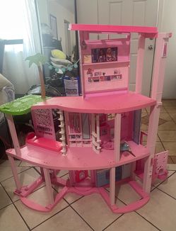 Barbie dream house