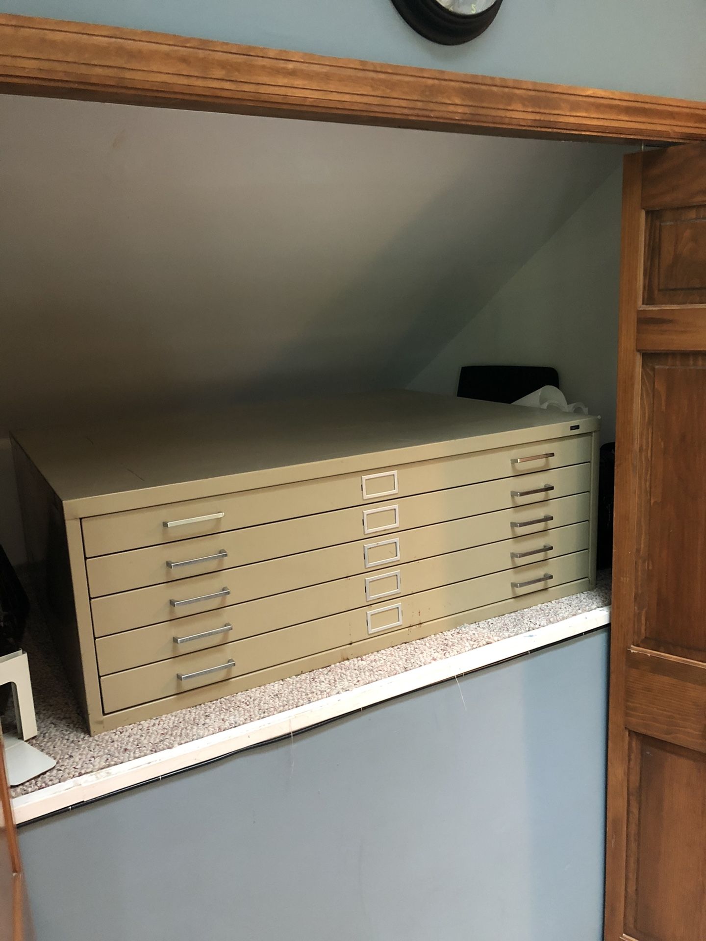 Storage drawer cabinet