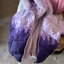 Winter jacket (warm) Size 4T