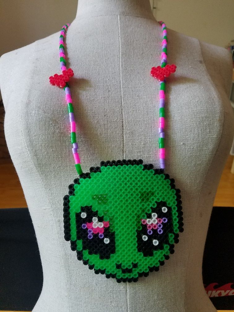 EDM KANDI NECKLACE Ailen UFO Perler