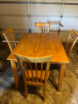 5-Piece Wooden Dining Room Set — Table + 4 Chairs