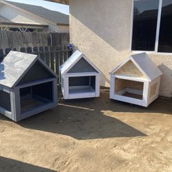 Dog Houses 