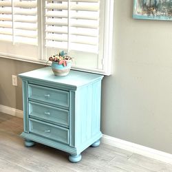 Beautiful accent table/nightstand /dresser