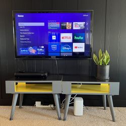 2 Vintage Side Tables/coffee Table/tv Entertainment center Stand