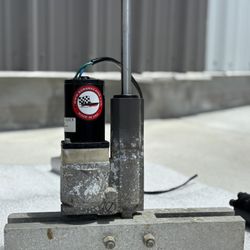 Boss Machine / Parker Electric Lift Actuator — 12V DC (USED)