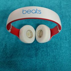 BEATS SOLO 3 WORKING IN CASE PRE-OWNED 