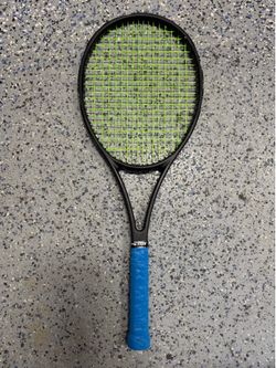 Wilson Pro Staff 97 v11  4 3/8” Racket #8009