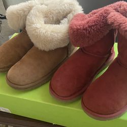Ugg boots size 6.5  Womans size 7