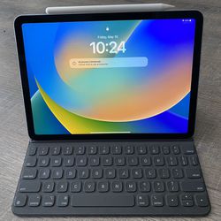 iPad Air 4th Gen With Keyboard And Pencil