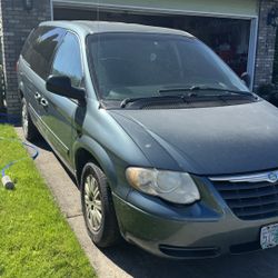 2006 Chrysler Town & Country