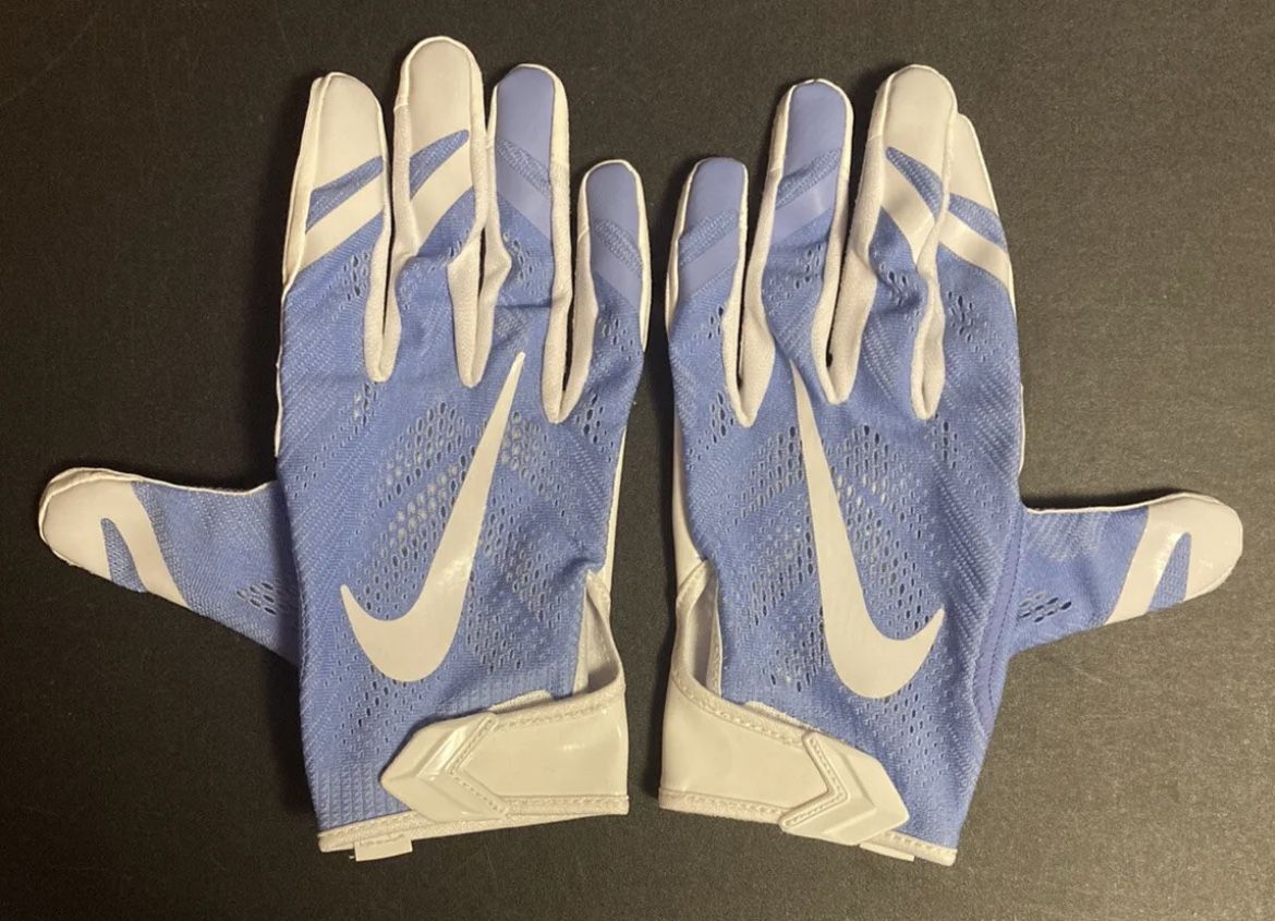 UNC college football gloves for Sale in Frederick, MD OfferUp