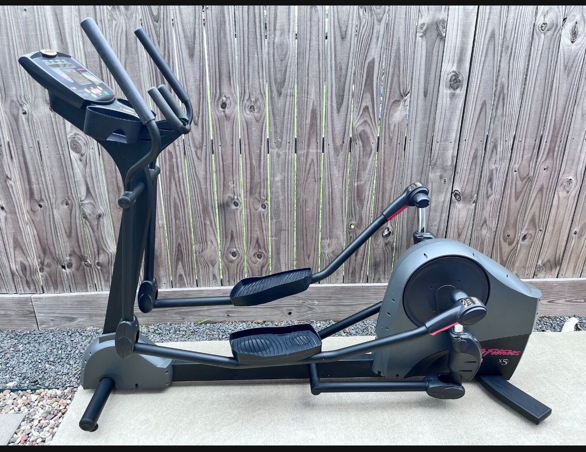 Life Fitness x5i Elliptical