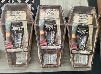 2020 Tim Holtz idea-ology Halloween Vignette Wood Coffin 9" TH94066